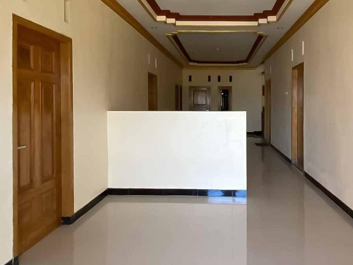 Palace Syariah Homestay Redpartner Banyuwangi  Extérieur photo