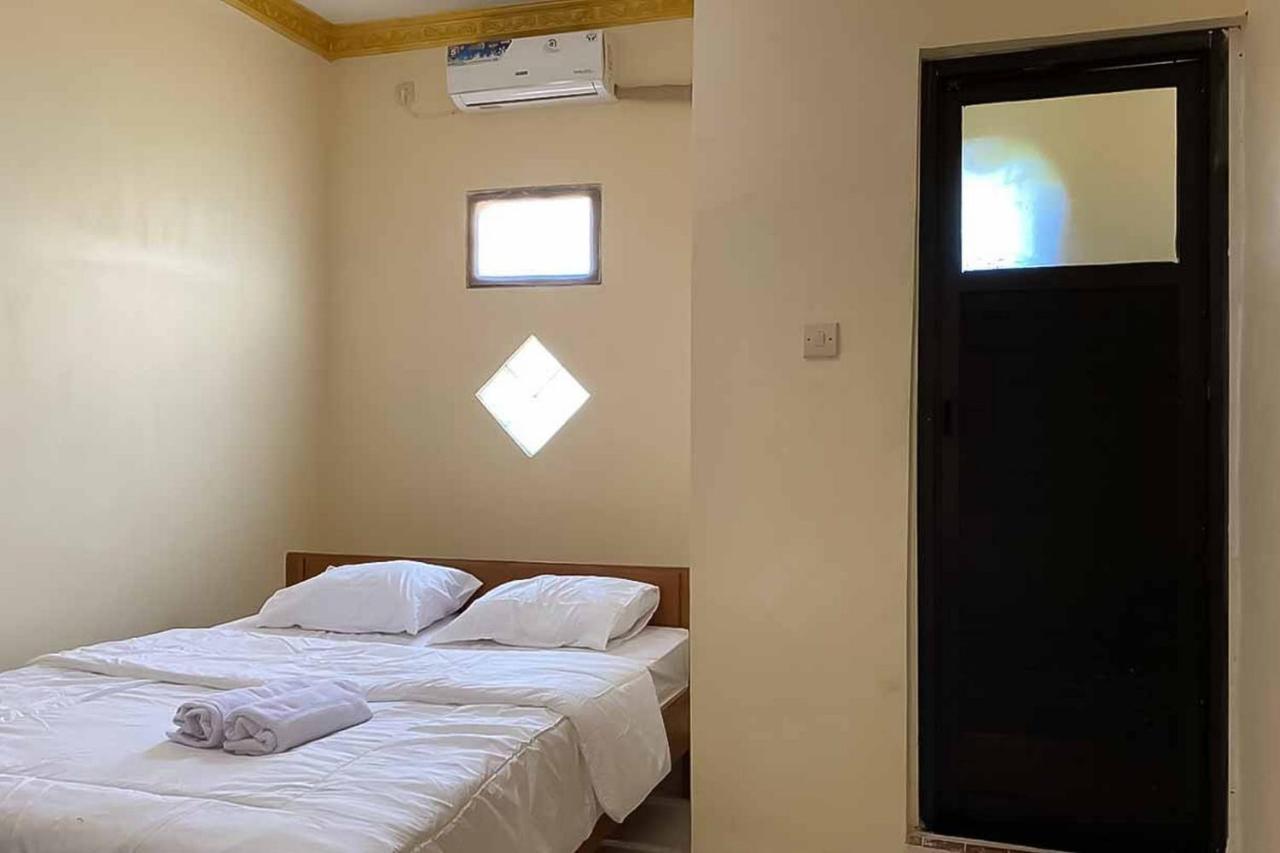 Palace Syariah Homestay Redpartner Banyuwangi  Extérieur photo
